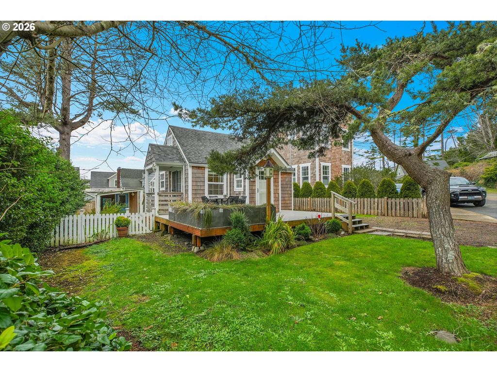 2729 Sw COAST Ave, Lincoln City, OR 97367