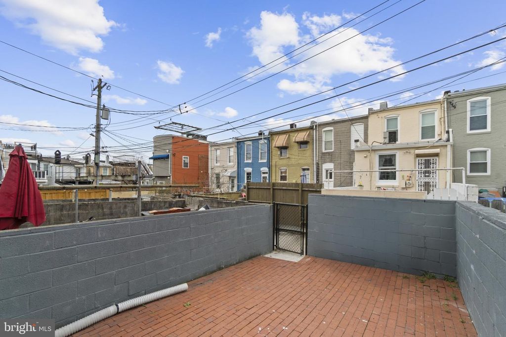 Image 29 of property listing at 1006 S EAST AVE, Baltimore, MD 21224