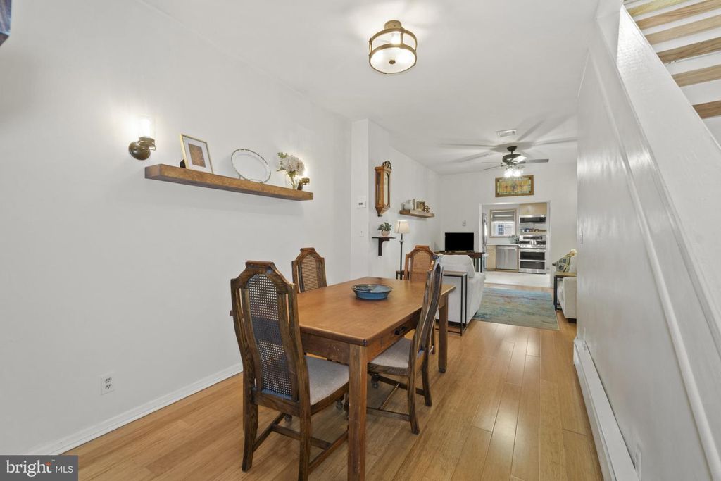 Image 7 of property listing at 1006 S EAST AVE, Baltimore, MD 21224