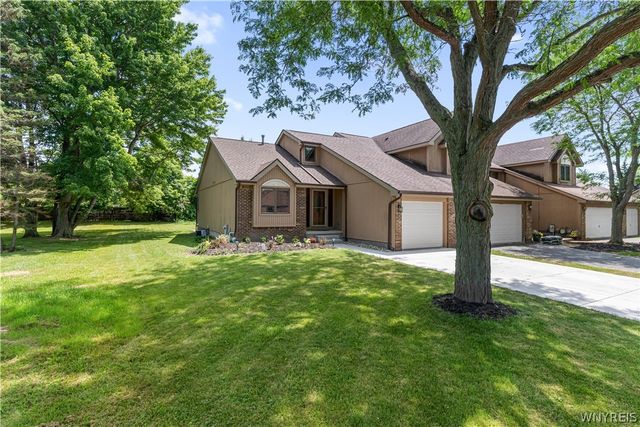 425 Robin Road, Amherst, NY 14228