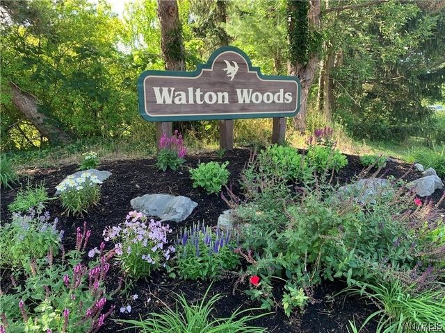 425 Robin Road, Amherst, NY 14228