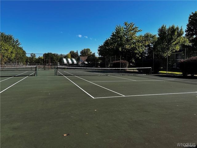 425 Robin Road, Amherst, NY 14228