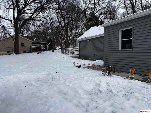 7343 Lake Street, Omaha, NE 68134