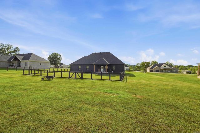 29 republican valley Drive, Greenbrier, AR 72058