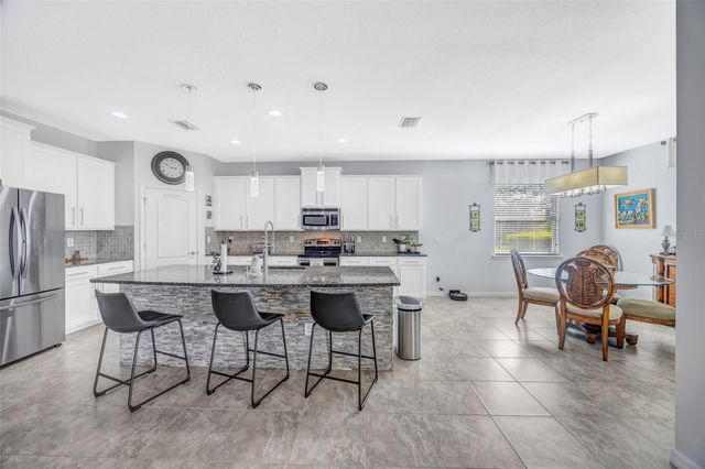 5652 FISHER GLEN LOOP, Wesley Chapel, FL 33545