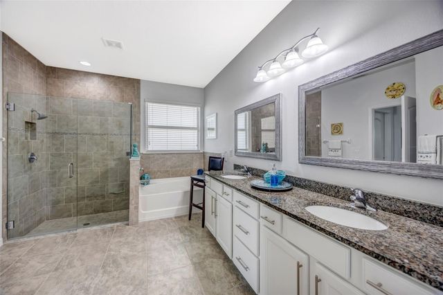 5652 FISHER GLEN LOOP, Wesley Chapel, FL 33545