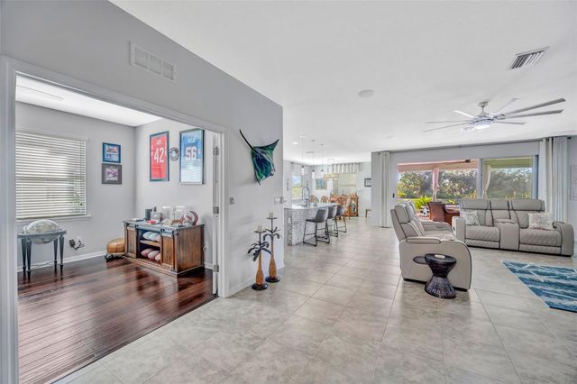 5652 FISHER GLEN LOOP, Wesley Chapel, FL 33545