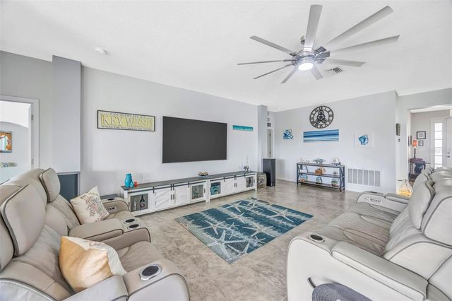 5652 FISHER GLEN LOOP, Wesley Chapel, FL 33545