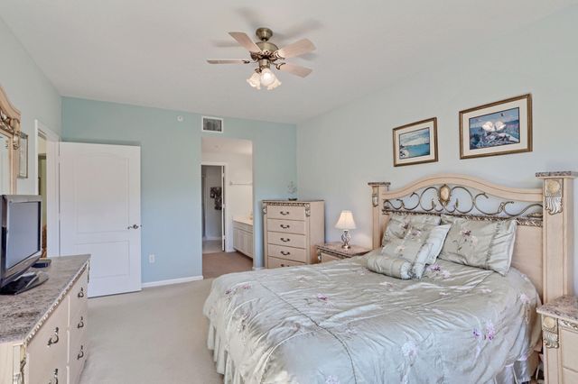 800 Uno Lago Drive 305, Juno Beach, FL 33408