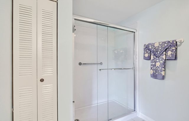 800 Uno Lago Drive 305, Juno Beach, FL 33408