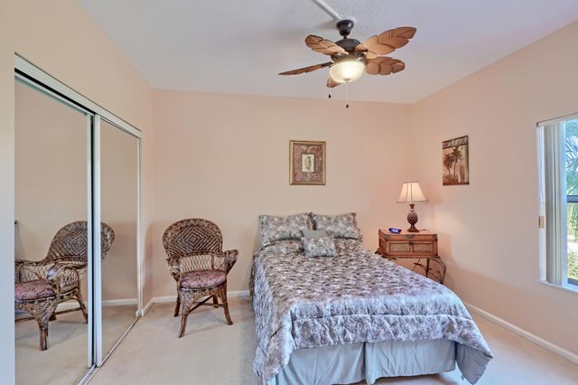 800 Uno Lago Drive 305, Juno Beach, FL 33408