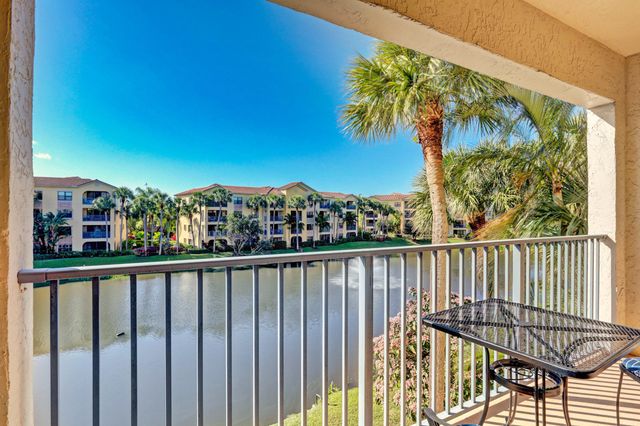 800 Uno Lago Drive 305, Juno Beach, FL 33408