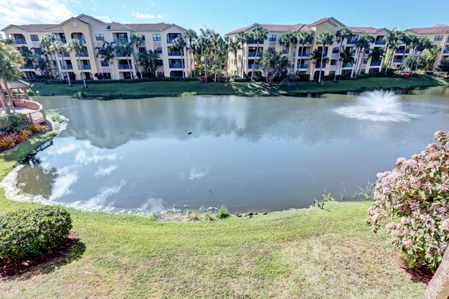 800 Uno Lago Drive 305, Juno Beach, FL 33408