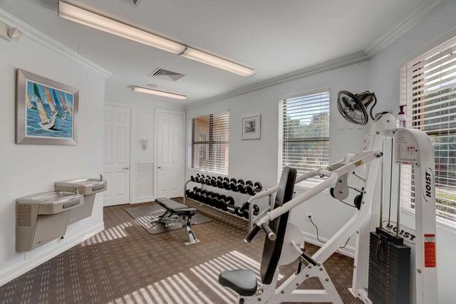 800 Uno Lago Drive 305, Juno Beach, FL 33408