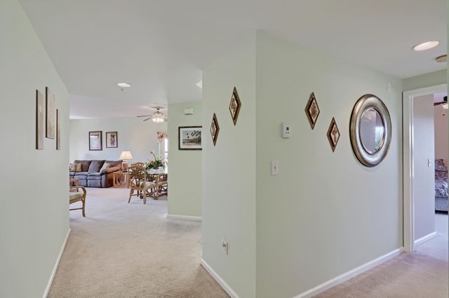 800 Uno Lago Drive 305, Juno Beach, FL 33408