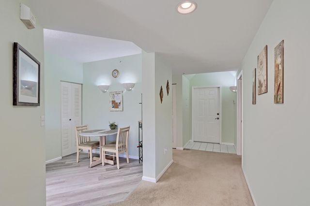 800 Uno Lago Drive 305, Juno Beach, FL 33408