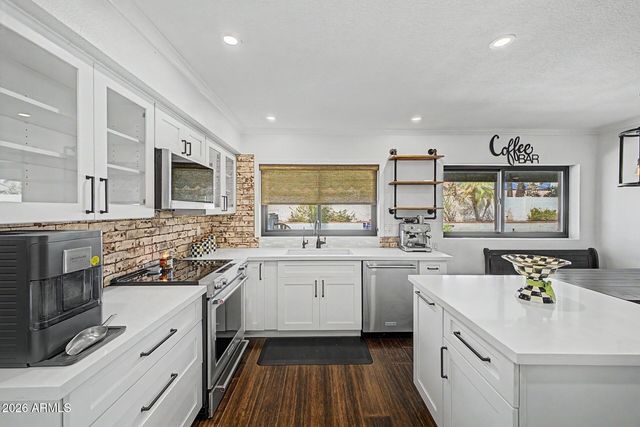 8916 E VOLTAIRE Drive, Scottsdale, AZ 85260