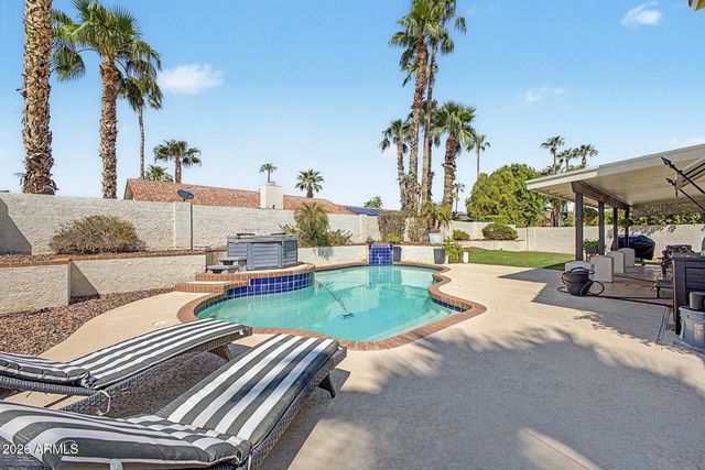 8916 E VOLTAIRE Drive, Scottsdale, AZ 85260