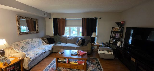 6230 S Newland Avenue 1s, Chicago, IL 60638
