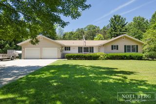 3535 S Sheridan Drive, Fruitport Twp, MI 49444