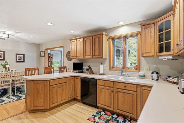 9 Nathaniel Way, Belchertown, MA 01007