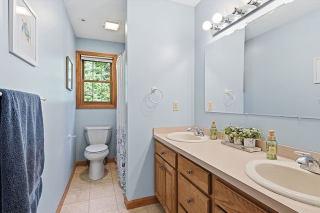 9 Nathaniel Way, Belchertown, MA 01007