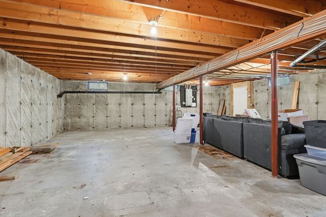 9 Nathaniel Way, Belchertown, MA 01007