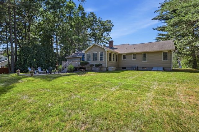 9 Nathaniel Way, Belchertown, MA 01007