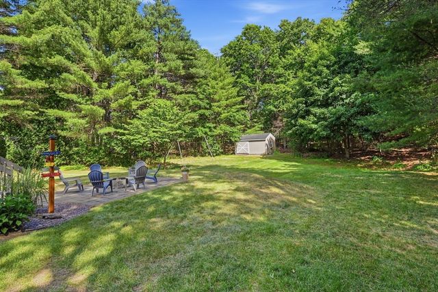 9 Nathaniel Way, Belchertown, MA 01007