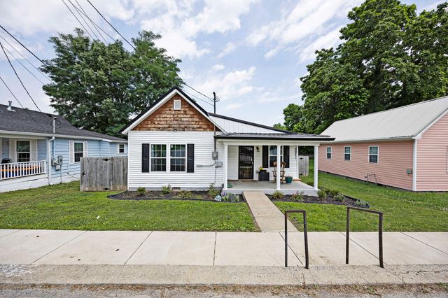 323 E Office Street, Harrodsburg, KY 40330