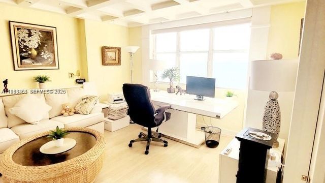 1800 NE 114th St 705, Miami, FL 33181