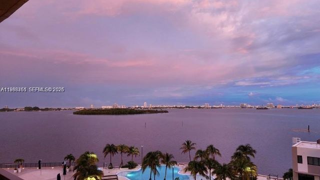 1800 NE 114th St 705, Miami, FL 33181