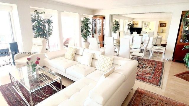 1800 NE 114th St 705, Miami, FL 33181