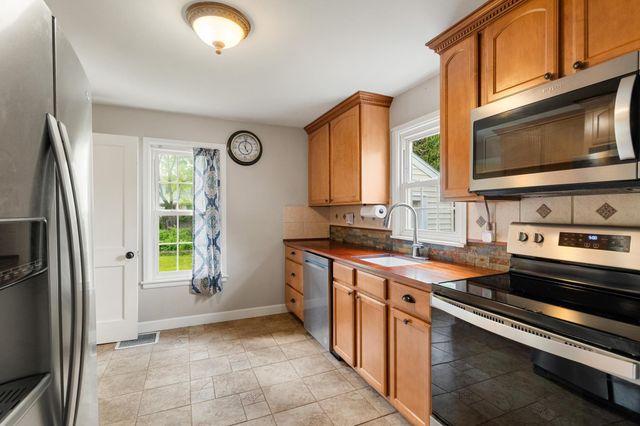 54 Birch Court, Burlington, VT 05408