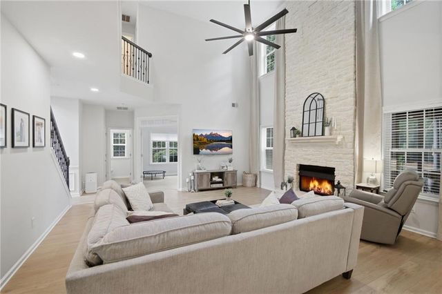 810 Whiteoak Terrace, Canton, GA 30115