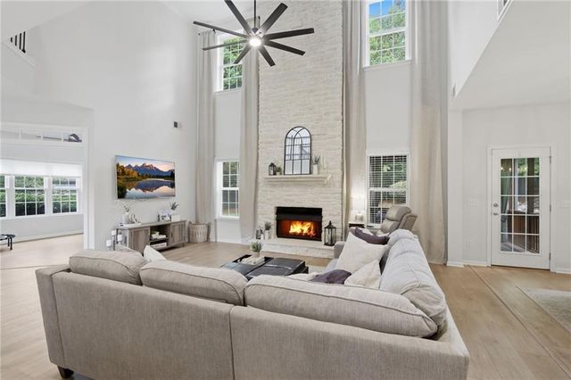 810 Whiteoak Terrace, Canton, GA 30115