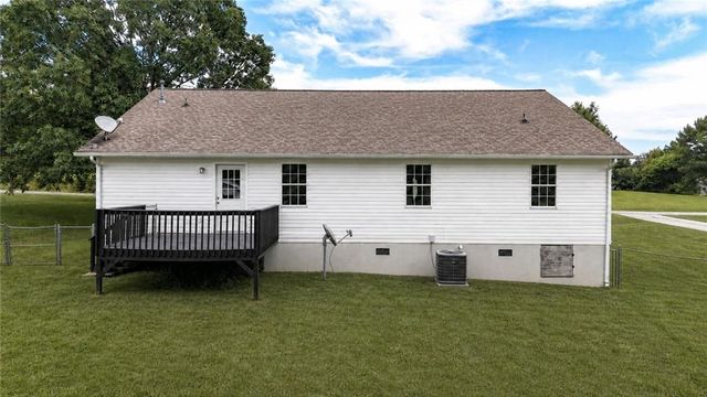 859 Buck Boulevard SE, Calhoun, GA 30701
