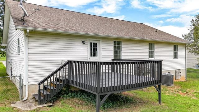 859 Buck Boulevard SE, Calhoun, GA 30701