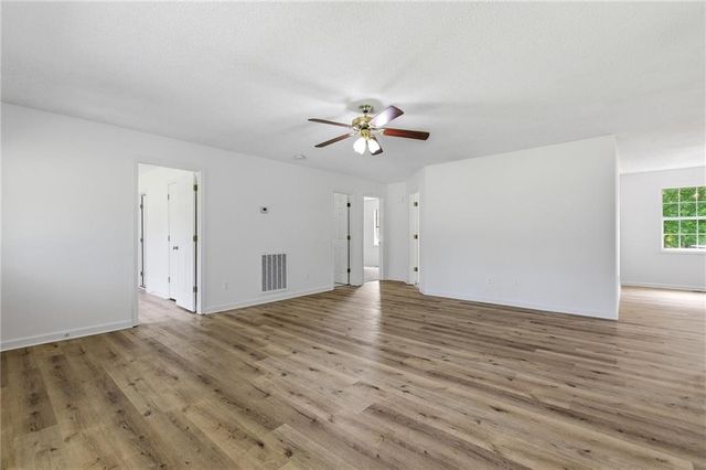 859 Buck Boulevard SE, Calhoun, GA 30701