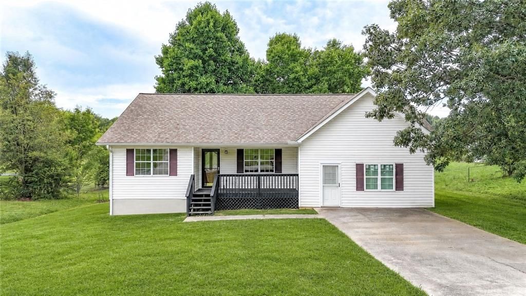 859 Buck Boulevard SE, Calhoun, GA 30701