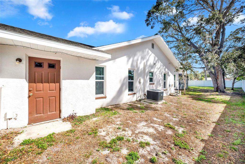 Image 48 of property listing at 2272 ANCHO AVENUE, Spring Hill, FL 34608