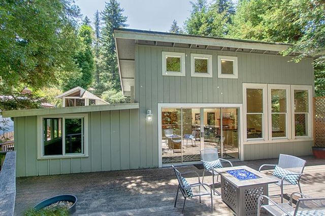 1004 Laurel Avenue, Felton, CA 95018