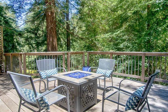 1004 Laurel Avenue, Felton, CA 95018