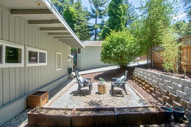 1004 Laurel Avenue, Felton, CA 95018