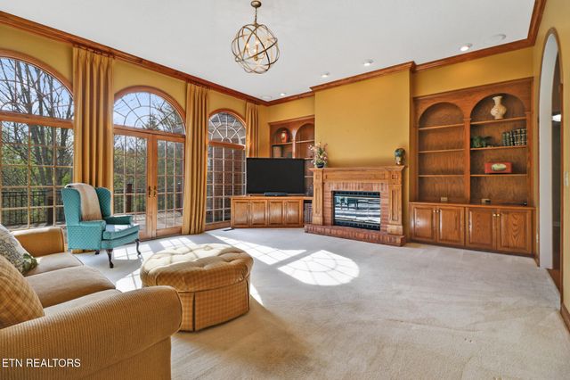 111 Charity Lane, Jamestown, TN 38556