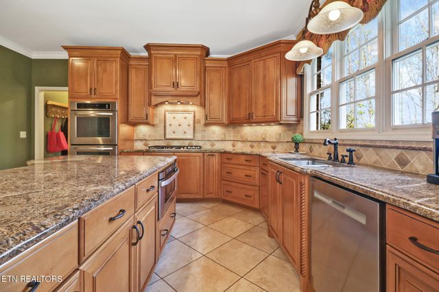 111 Charity Lane, Jamestown, TN 38556