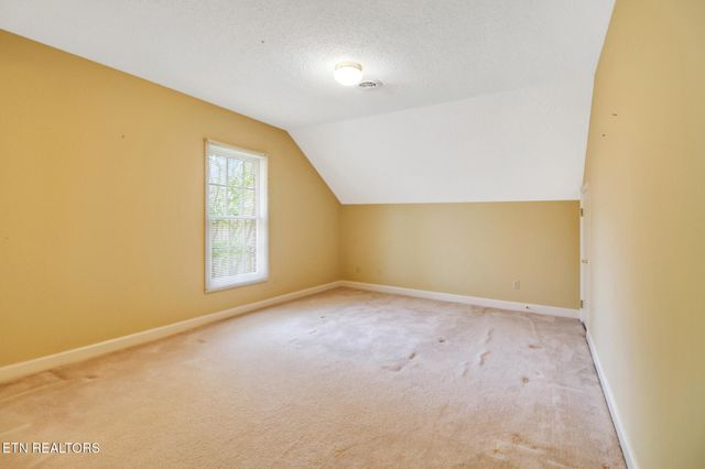 111 Charity Lane, Jamestown, TN 38556
