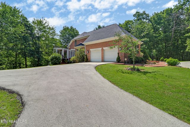 111 Charity Lane, Jamestown, TN 38556