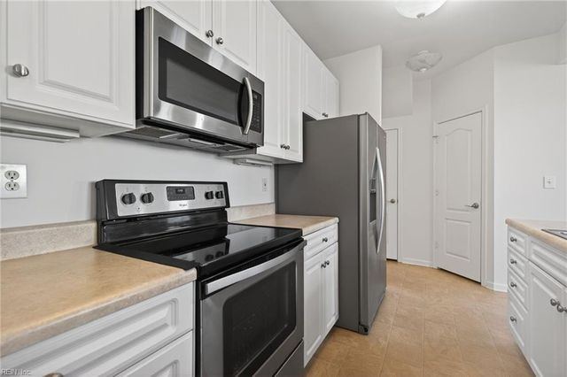 1120 Grace Hill DR, Virginia Beach, VA 23455