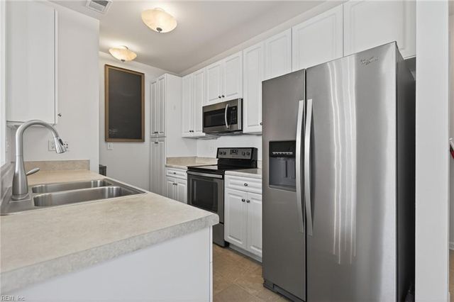 1120 Grace Hill DR, Virginia Beach, VA 23455